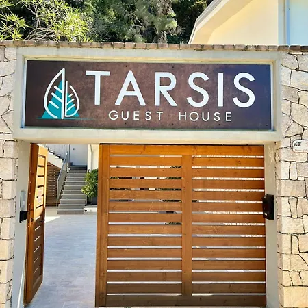 Tarsis Guest House-3